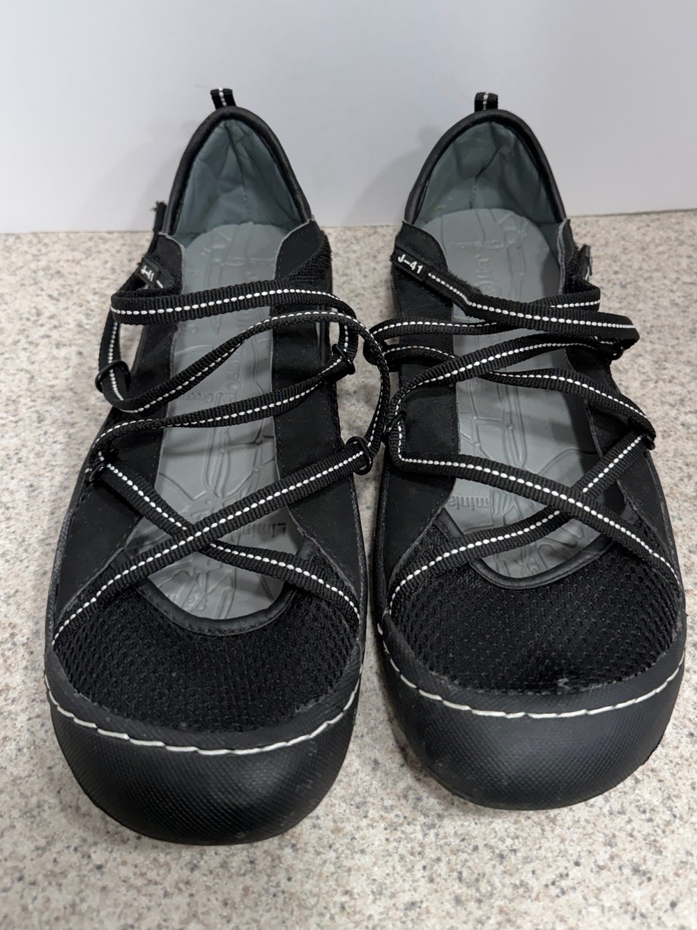 J-41  JEEP Vegan Trail/Athletic/Water Shoes - Women’s Size 8 - Black